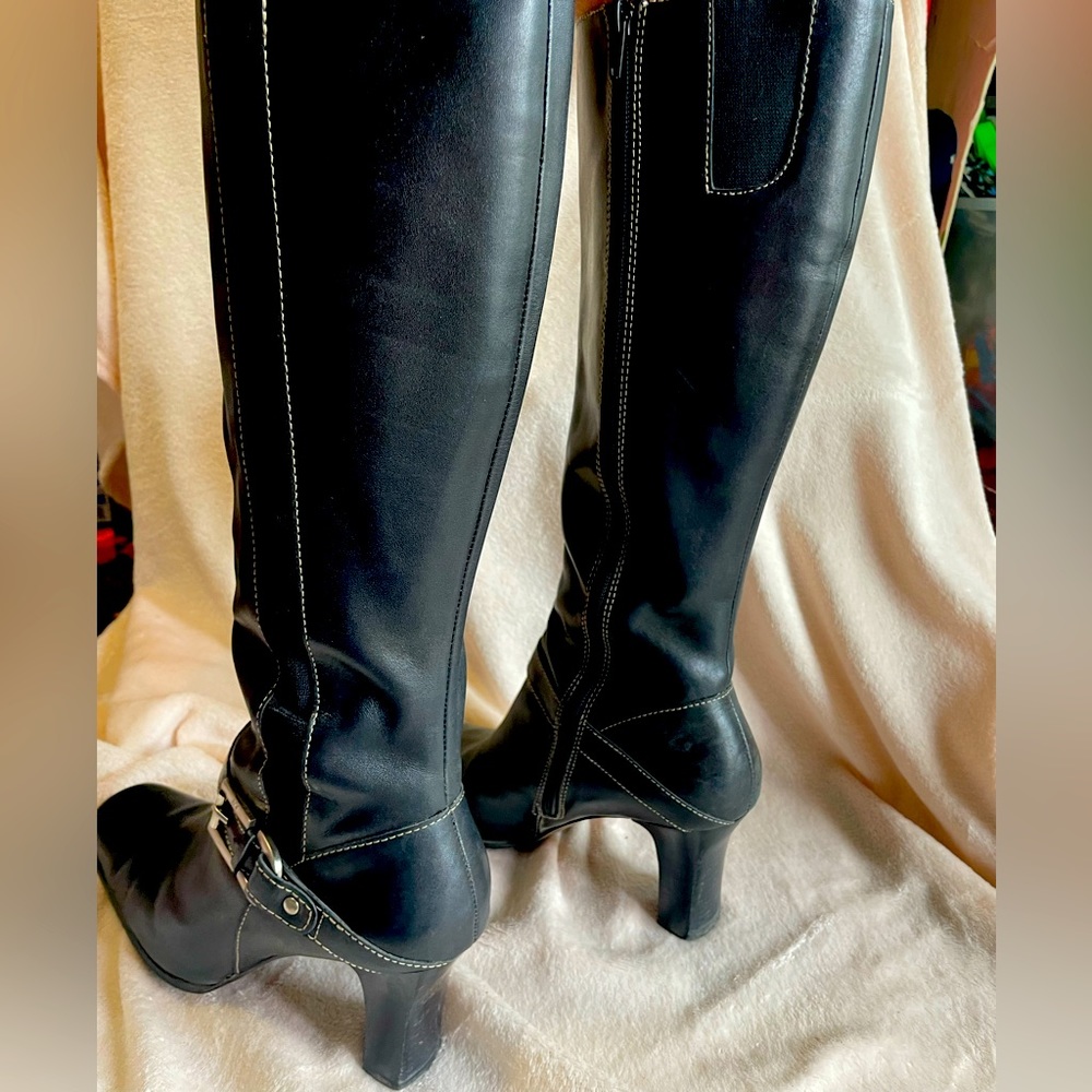 Anne Klein Merritt Leather Boot size 8